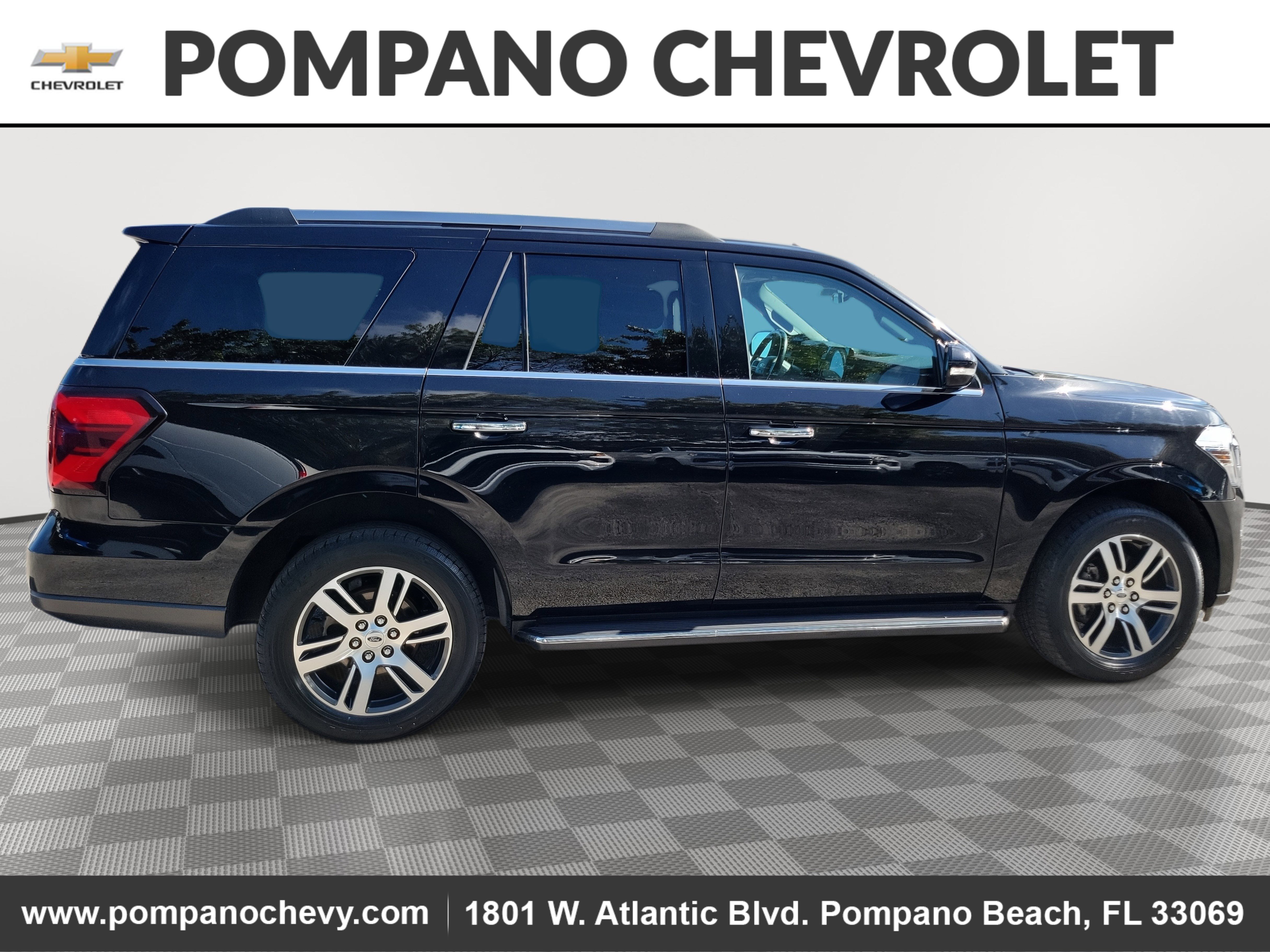 Used 2023 Ford Expedition Limited image 2