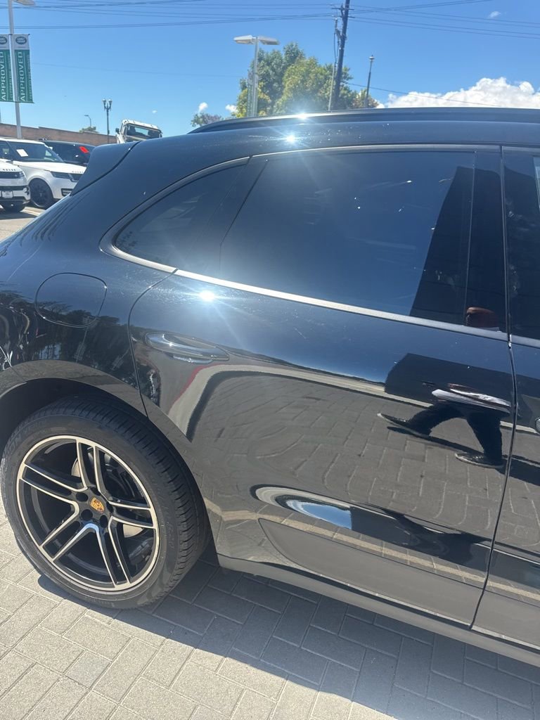Used 2021 Porsche Macan image 9