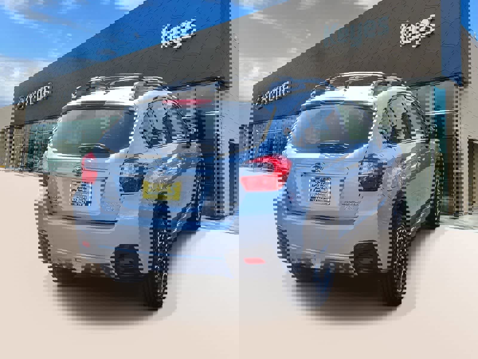 Used 2017 Subaru Crosstrek 2.0i Premium image 4