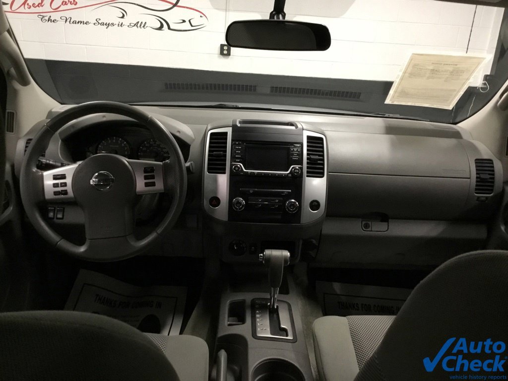 Used 2015 Nissan Frontier SV AWD/4WD image 25