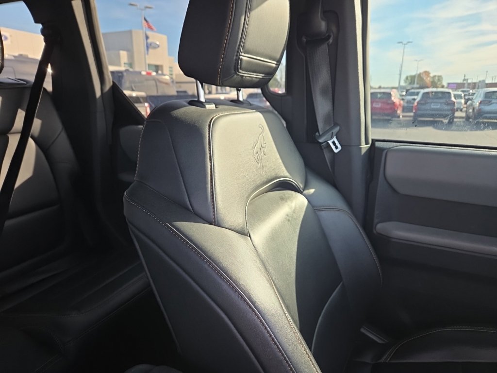 Used 2022 Ford Bronco Badlands AWD/4WD image 7