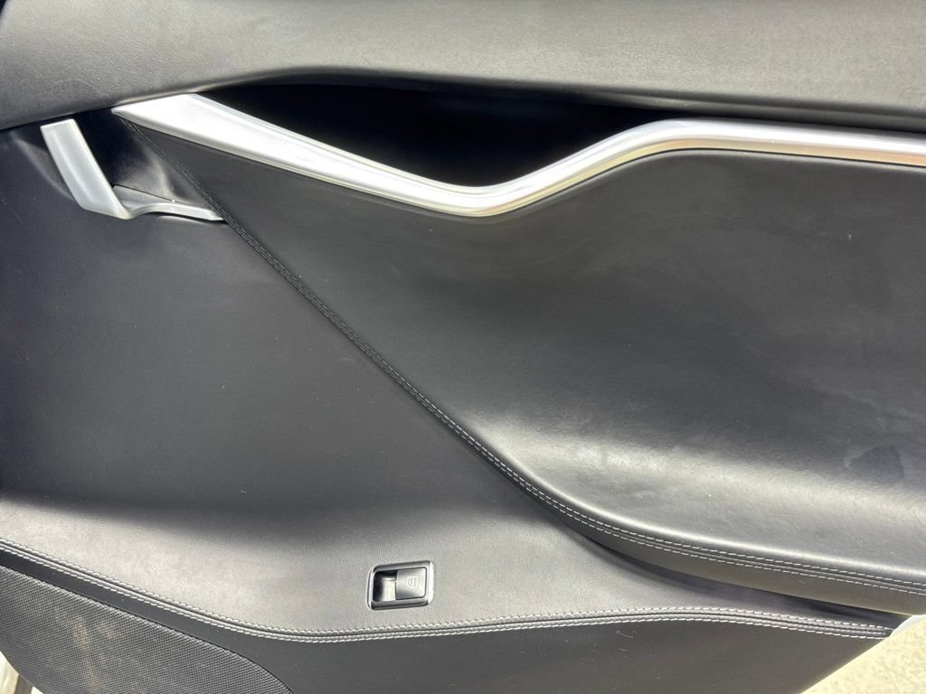 Used 2015 Tesla Model S P90D AWD/4WD image 23