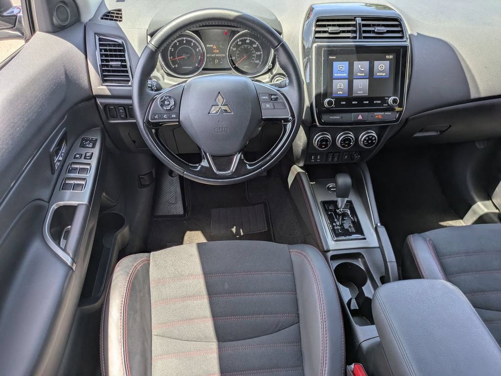 Used 2025 Mitsubishi Outlander Sport SE AWD/4WD image 25