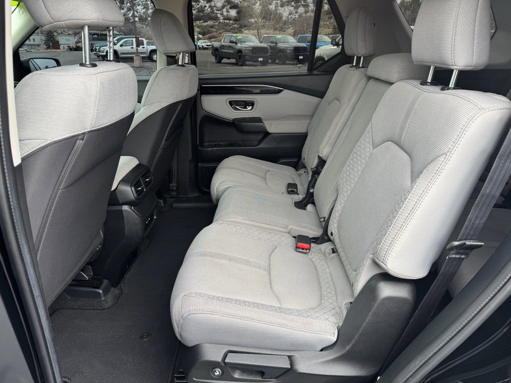 Used 2024 Honda Pilot LX image 14