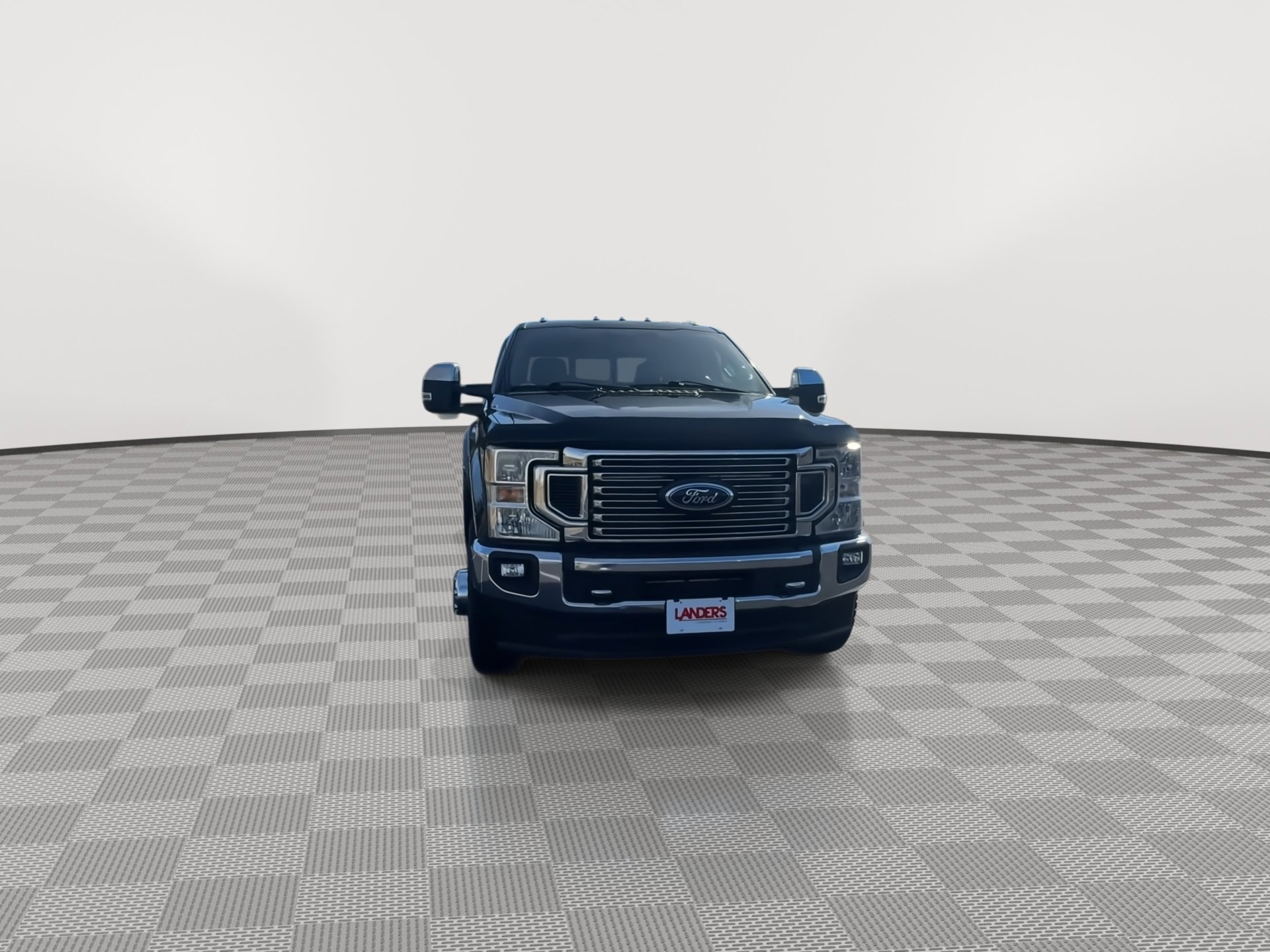 Used 2022 Ford F350 Lariat w/ Chrome Package image 3