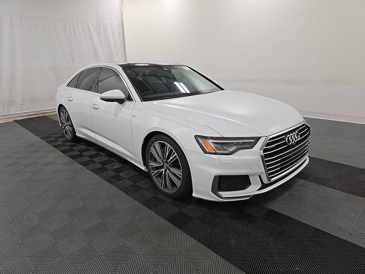 Used 2019 Audi A6 3.0T Premium Plus w/ Premium Plus Package AWD/4WD image 3