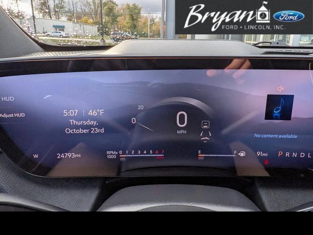 Used 2025 Buick Enclave Preferred w/ Power Package image 26