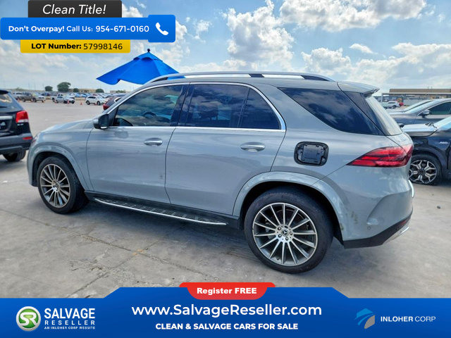 Used 2024 Mercedes-Benz GLE 450e 4MATIC w/ AMG Line Exterior image 3