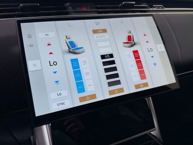 New 2026 Land Rover Range Rover SE image 23