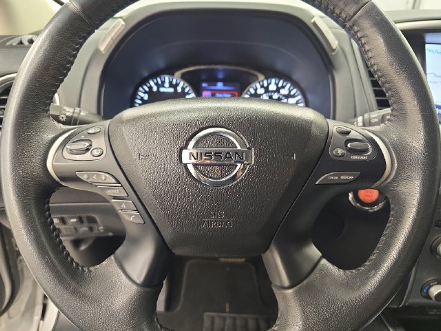 Used 2018 Nissan Pathfinder SL FWD image 32