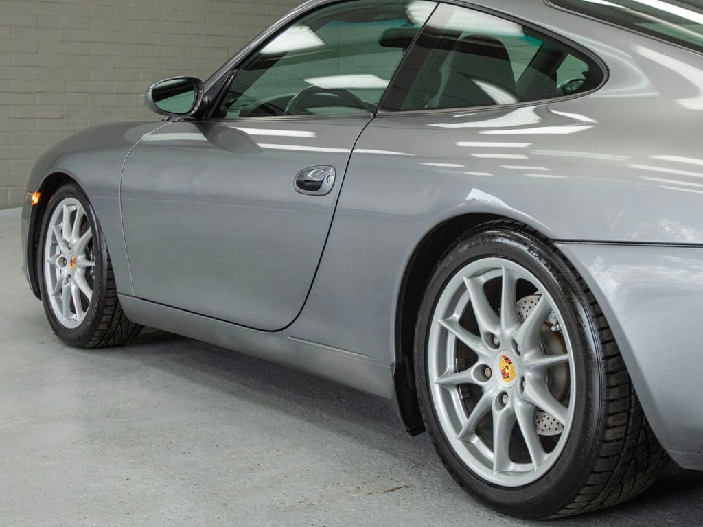 Used 2003 Porsche 911 Carrera RWD image 38