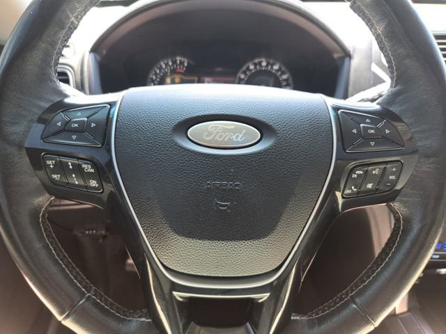 Used 2016 Ford Explorer Platinum image 26