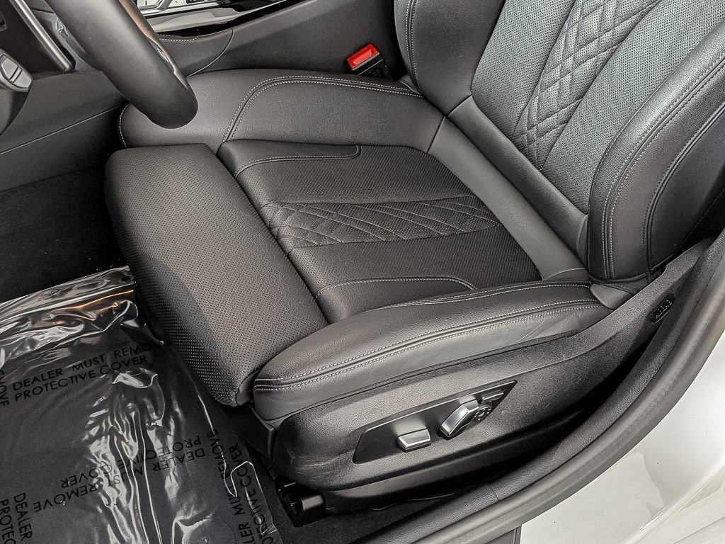 Certified 2023 BMW 530e xDrive w/ Premium Package image 22