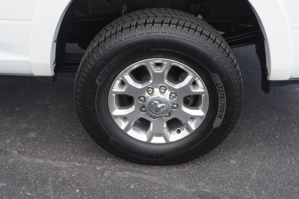 Used 2020 RAM 3500 Laramie AWD/4WD image 9