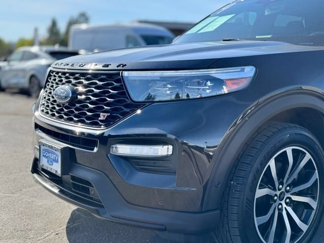 Certified 2020 Ford Explorer ST w/ Premium Technology Package AWD/4WD image 18