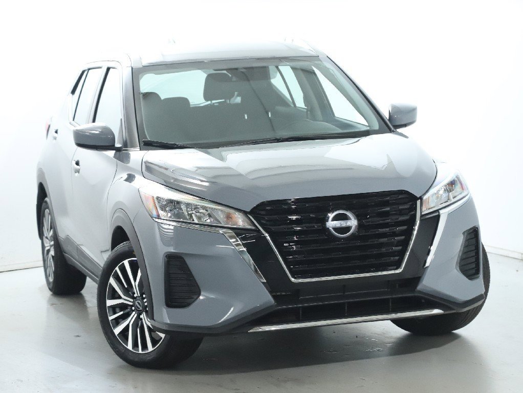 Certified 2023 Nissan Kicks SV image 2