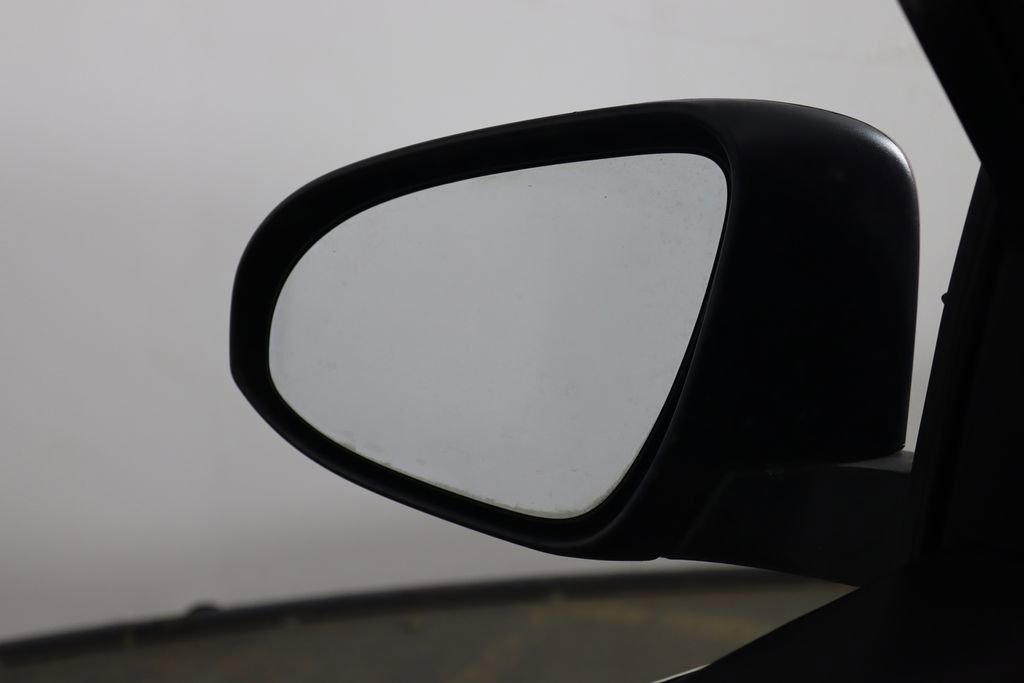 Used 2014 Toyota Camry SE FWD image 34