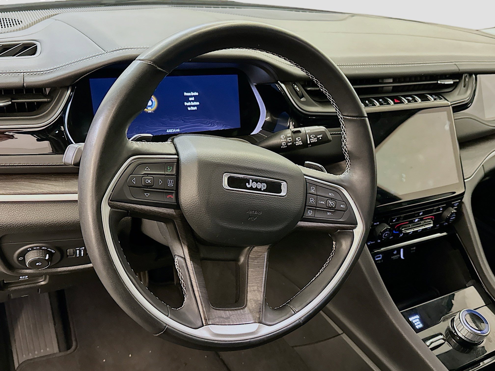 Used 2022 Jeep Grand Cherokee L Limited image 18