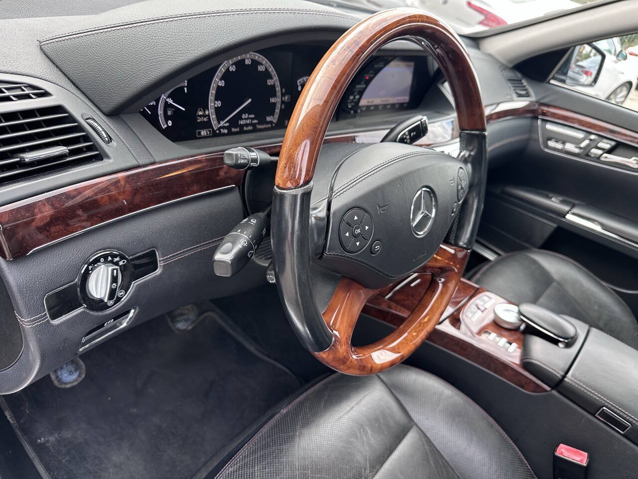 Used 2012 Mercedes-Benz S 550 4MATIC image 12