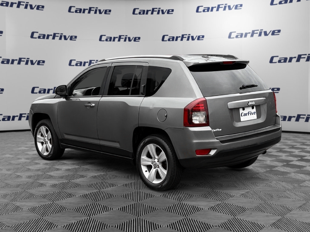 Used 2014 Jeep Compass Latitude AWD/4WD image 3