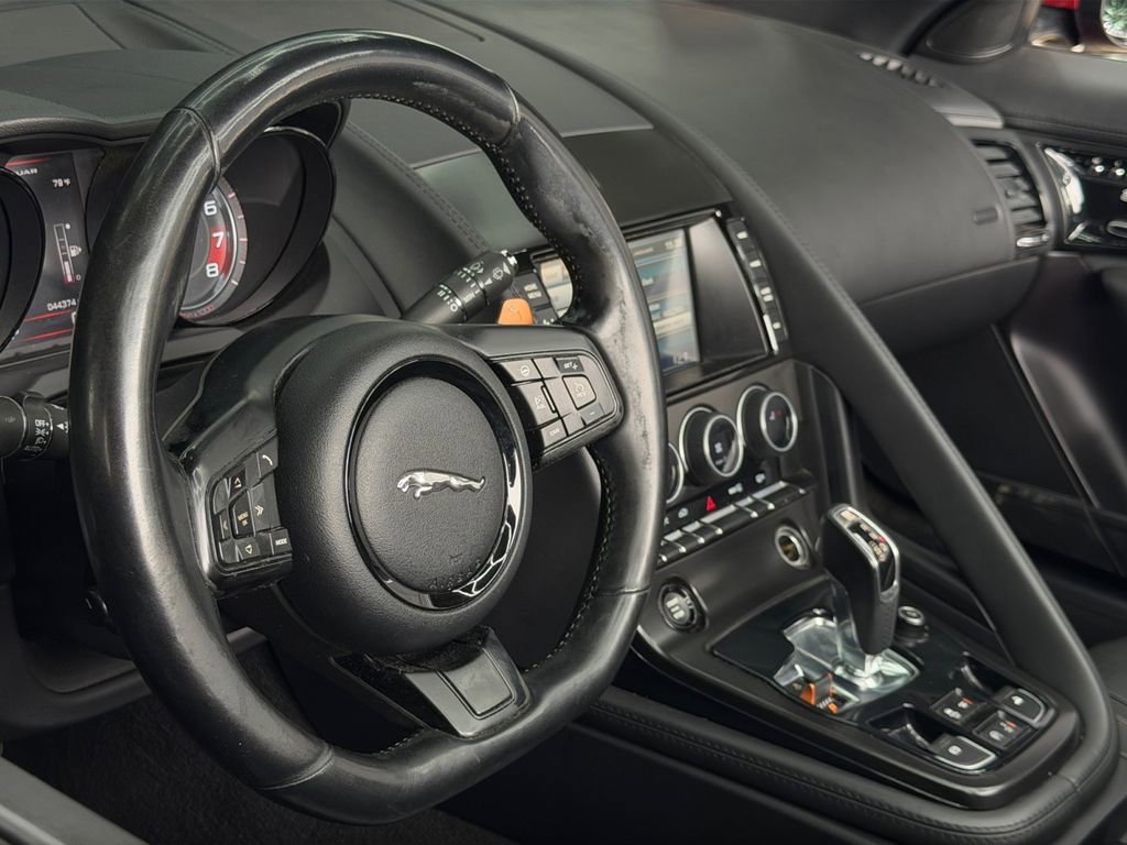 Used 2015 Jaguar F-TYPE S image 15