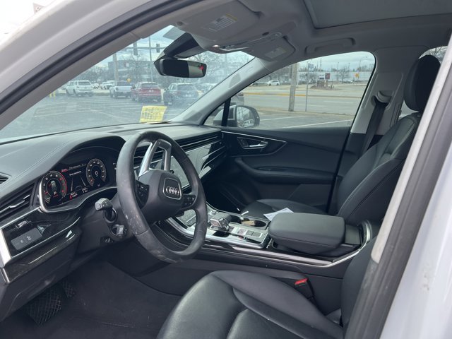 Used 2023 Audi Q7 Premium Plus w/ Premium Plus Package image 5