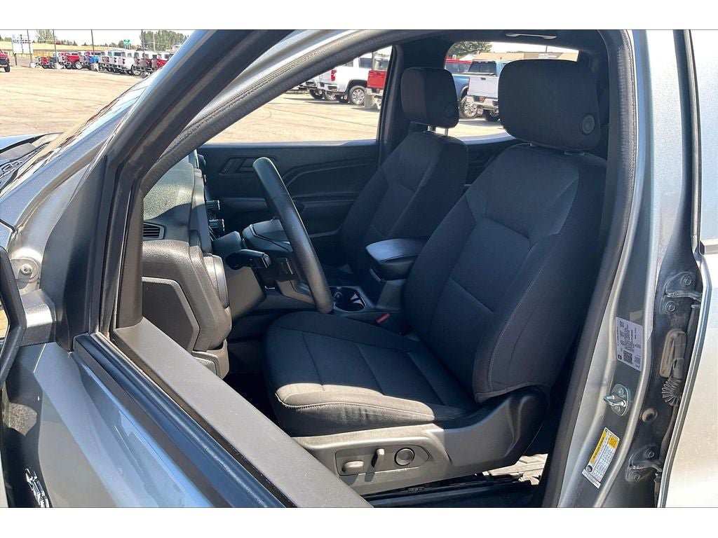 Used 2023 Chevrolet Colorado Trail Boss w/ Technology Package AWD/4WD image 27