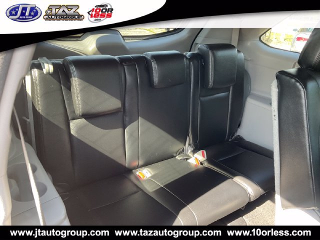 Used 2017 Toyota Highlander LE FWD image 14