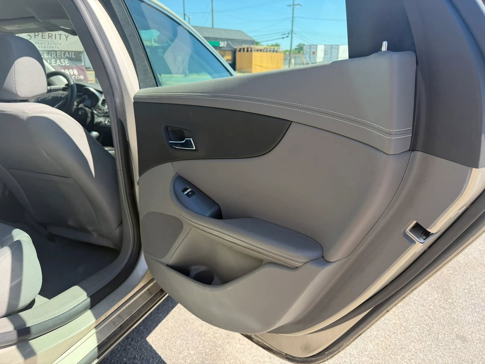 Used 2014 Chevrolet Impala LS w/ LS Convenience Package FWD image 11