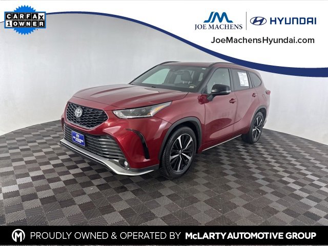 Used 2021 Toyota Highlander XSE image 3