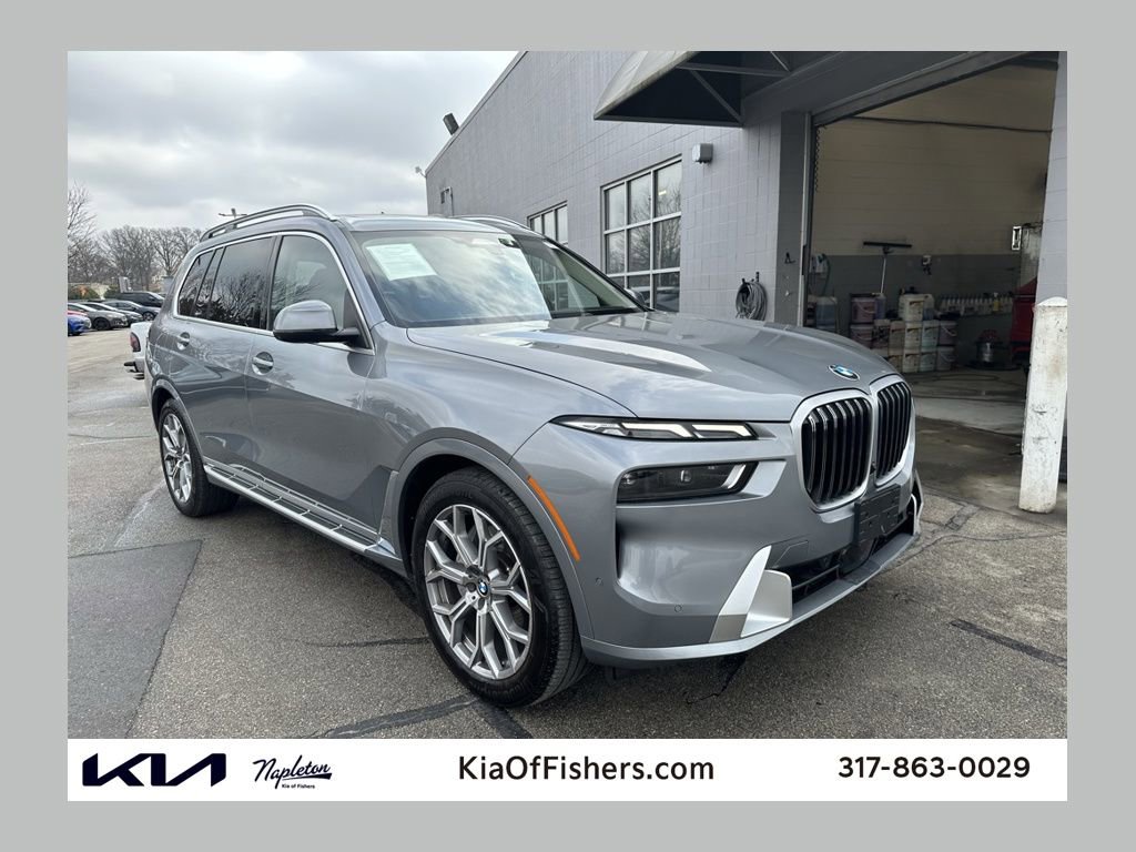 Used 2024 BMW X7 xDrive40i image 1