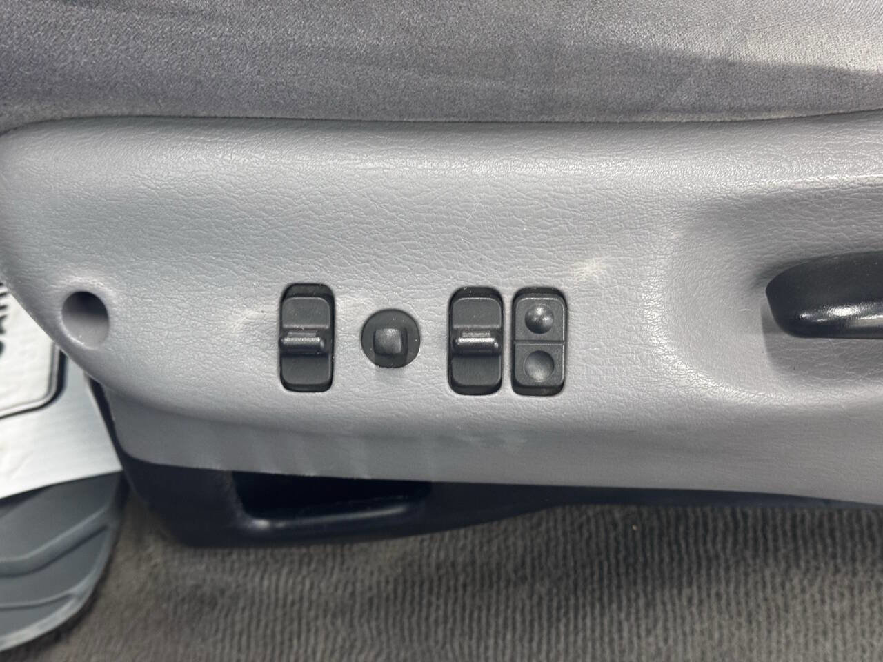 Used 2001 Dodge Ram 2500 Truck 2WD Quad Cab image 32