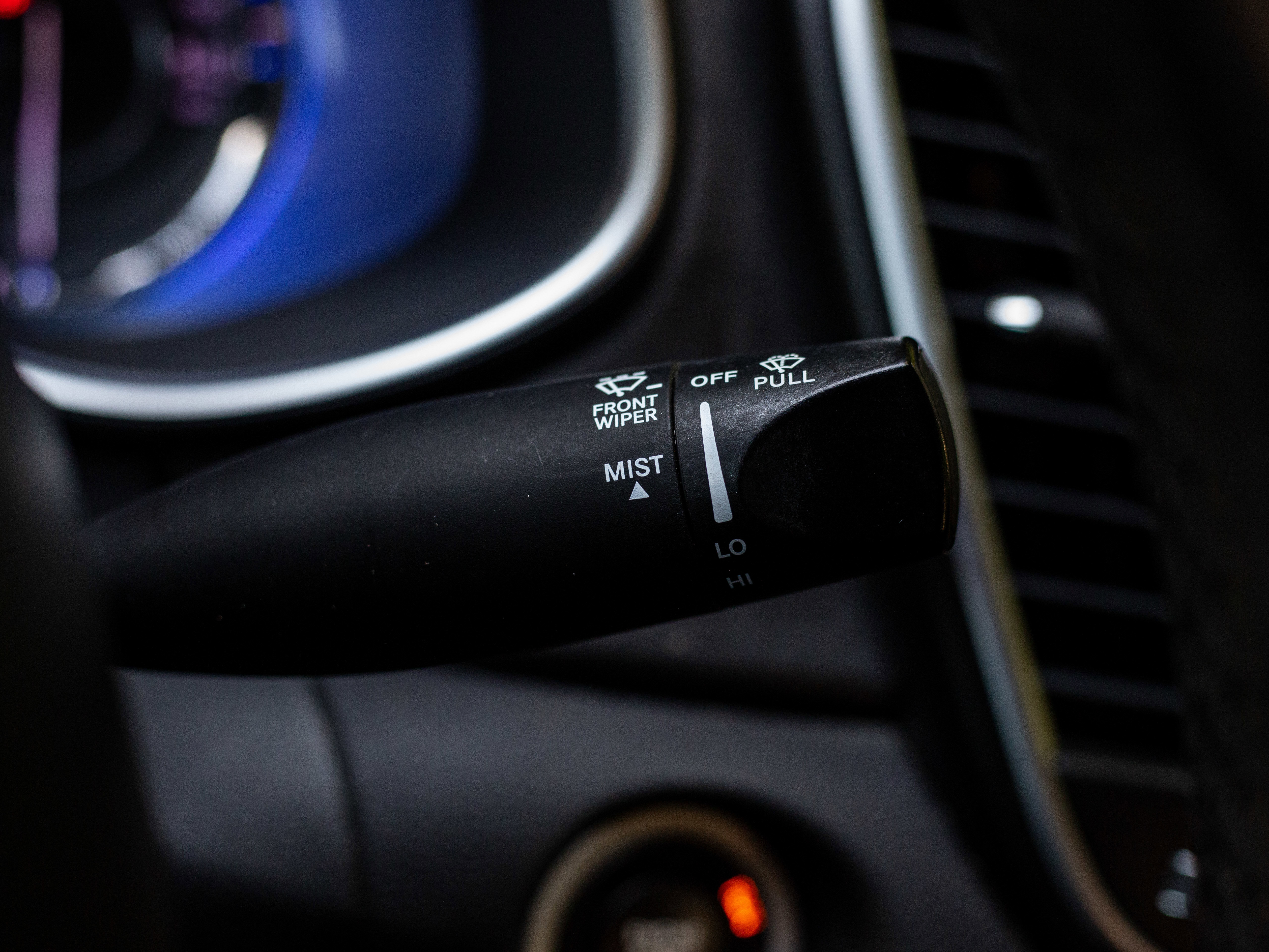 Used 2017 Chrysler 200 Limited Platinum image 55