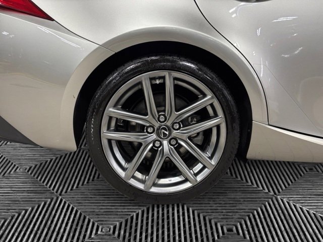 Used 2018 Lexus IS 350 image 32