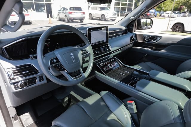 Used 2018 Lincoln Navigator L Select w/ Technology Package AWD/4WD image 54