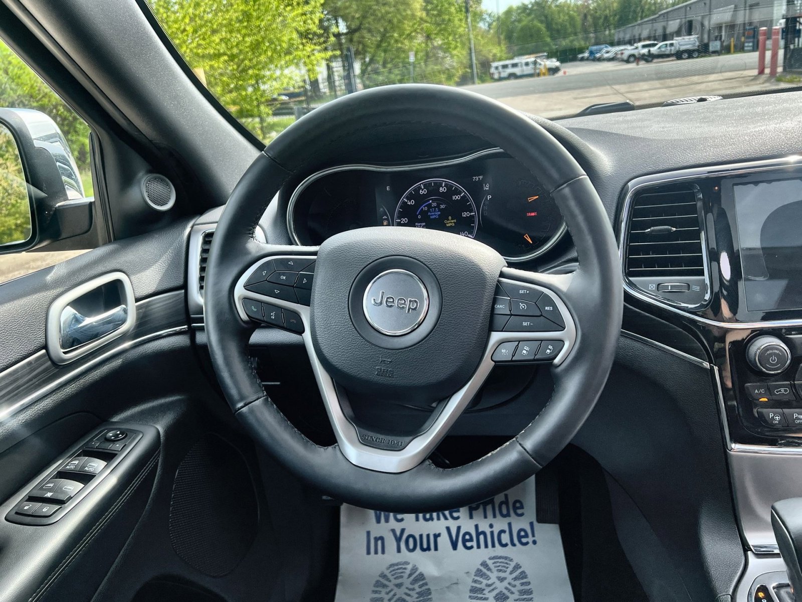 Used 2019 Jeep Grand Cherokee Limited w/ Luxury Group II image 25