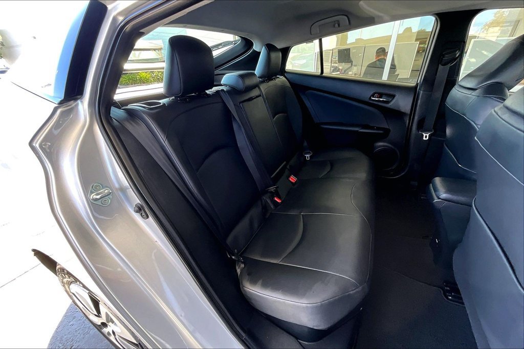 Used 2016 Toyota Prius Four w/ Advanced Technology Package FWD image 25
