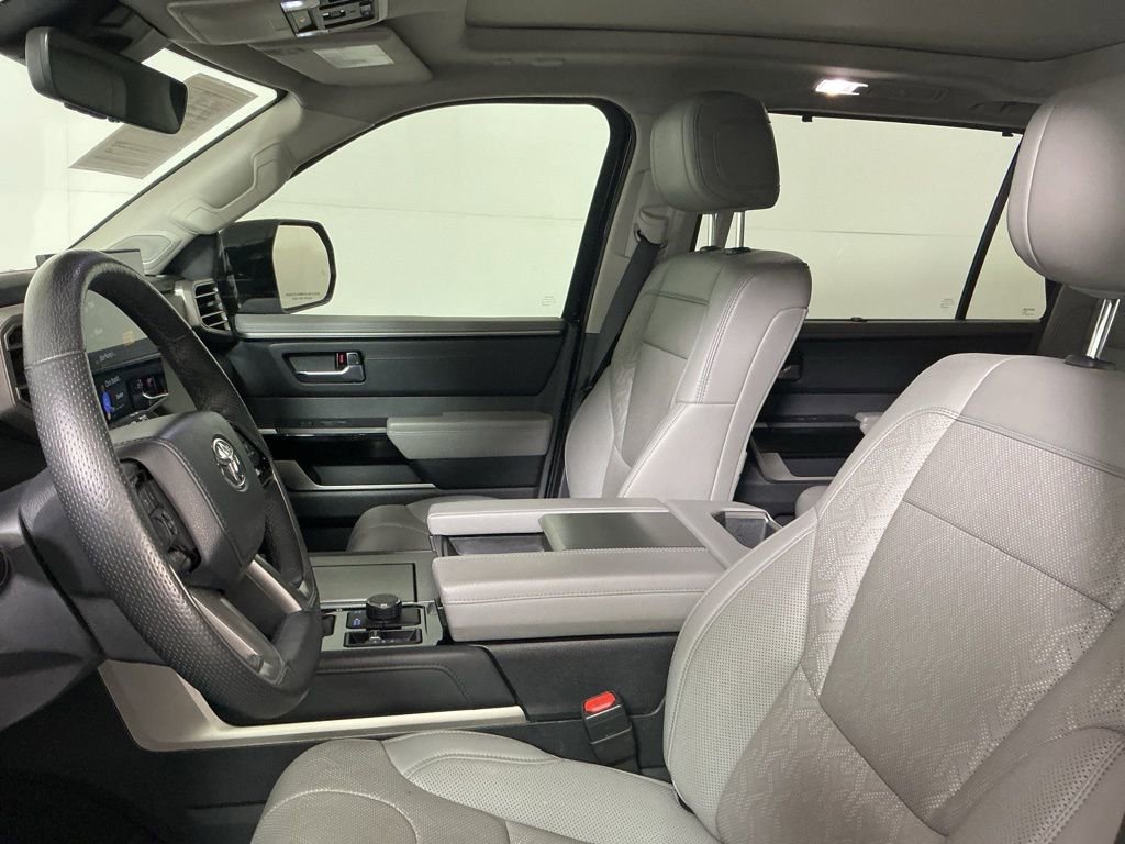 Used 2023 Toyota Sequoia Limited image 23