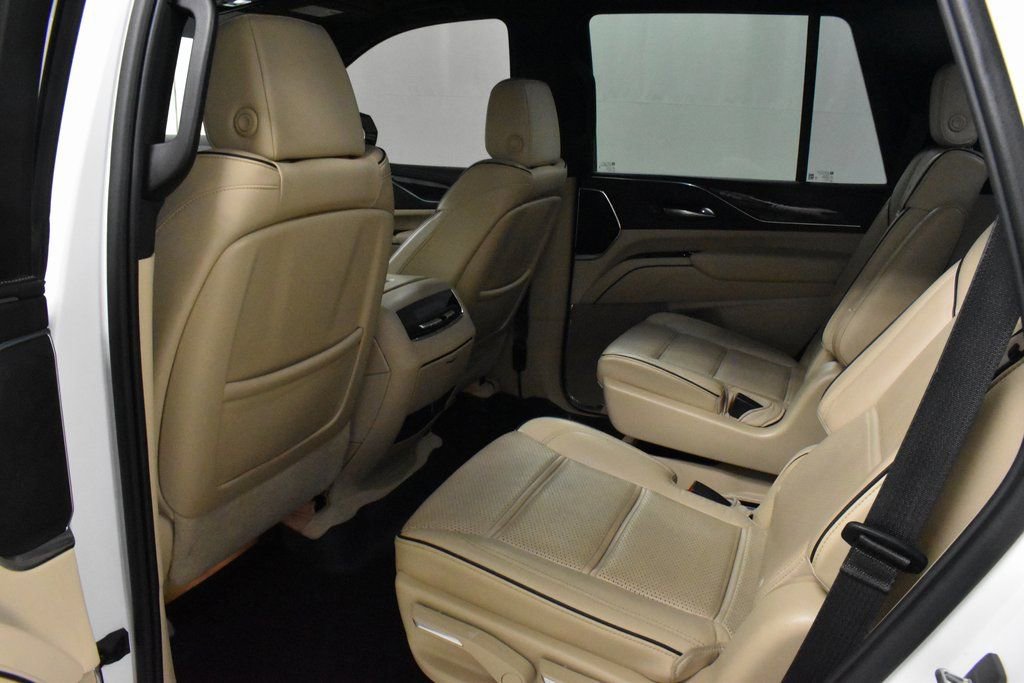 Used 2021 Cadillac Escalade Premium Luxury w/ LPO, Radiant Package image 15
