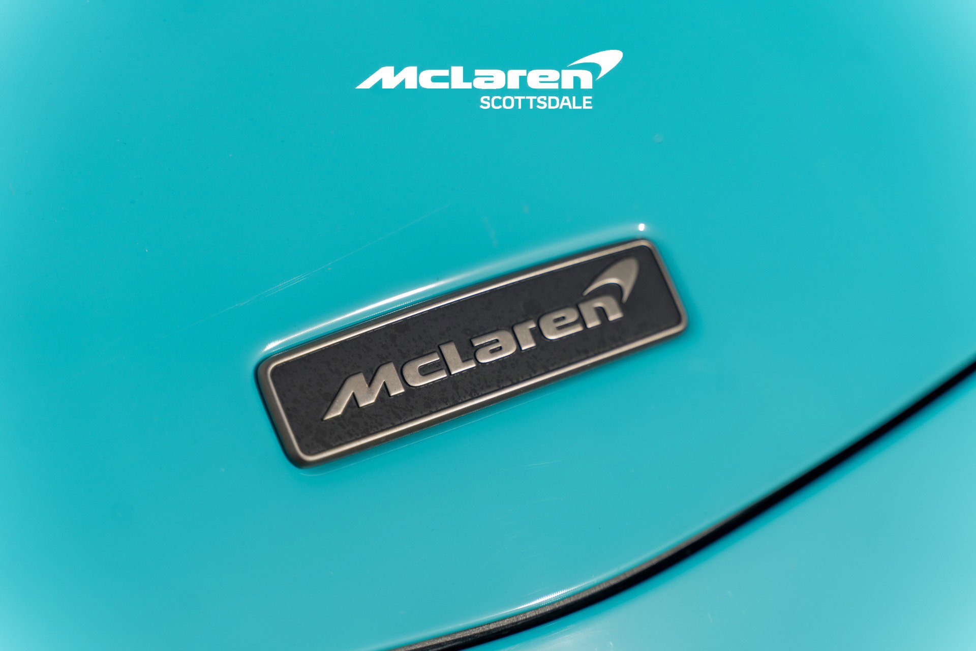 Used 2025 McLaren Artura image 12