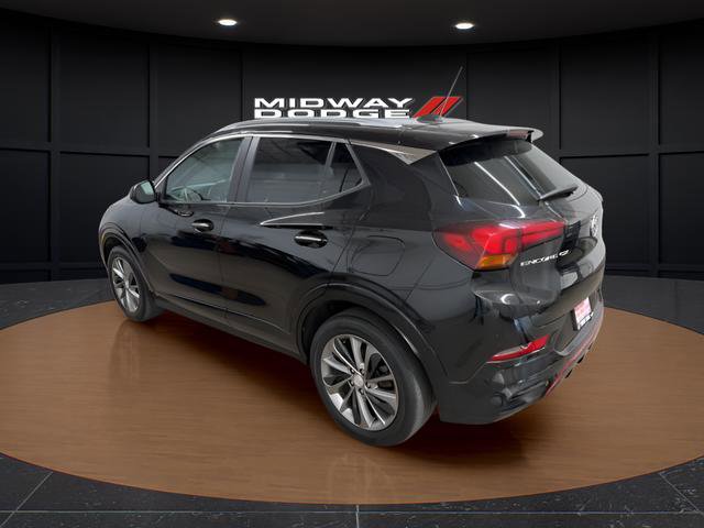 Used 2022 Buick Encore GX Preferred w/ Sport Touring Package FWD image 3