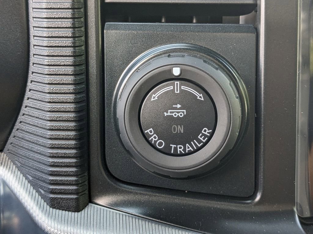 New 2025 Ford F150 Lariat w/ Equipment Group 502A High image 28