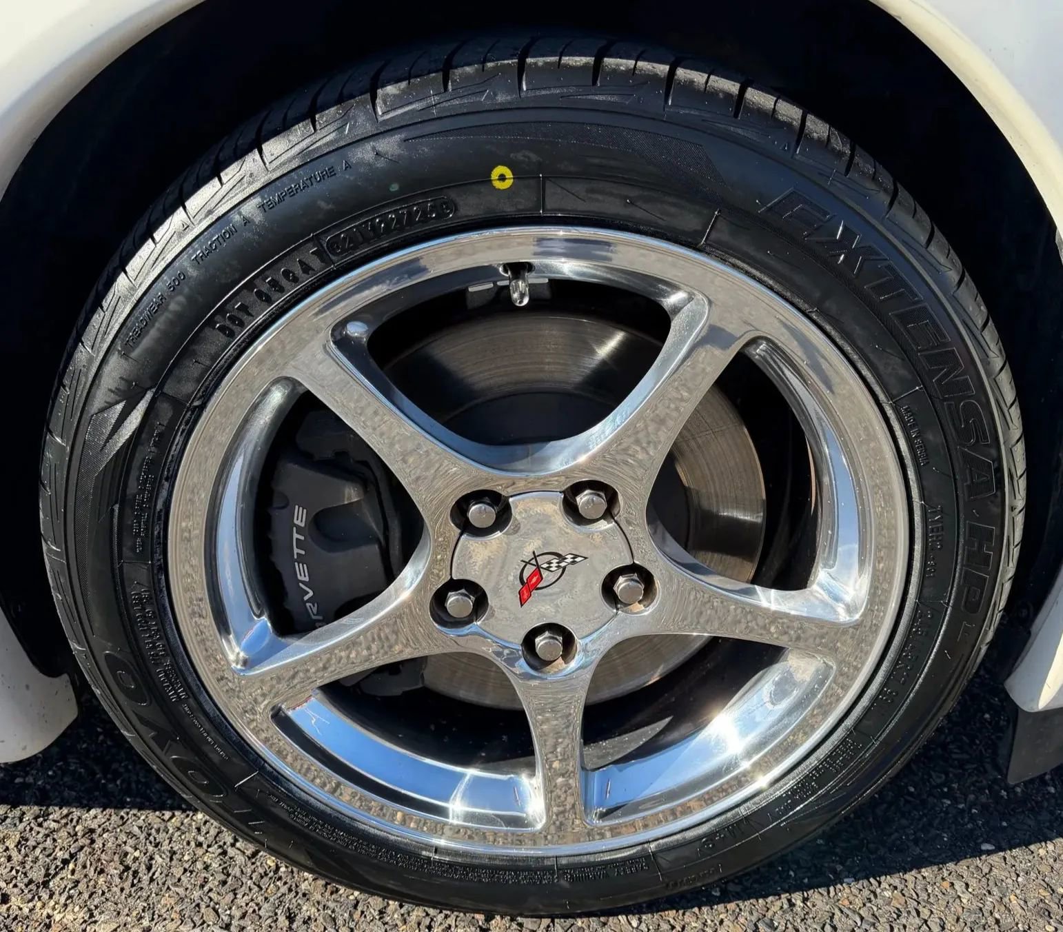 Used 2003 Chevrolet Corvette Coupe w/ Preferred Equipment Group image 38