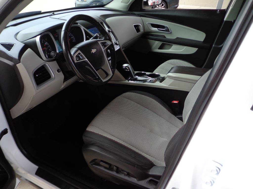 Used 2010 Chevrolet Equinox LT w/ Vehicle Interface Package FWD image 16