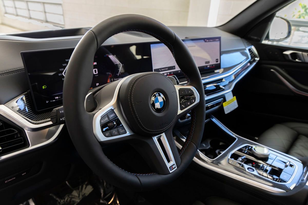 New 2026 BMW X5 M60i image 17