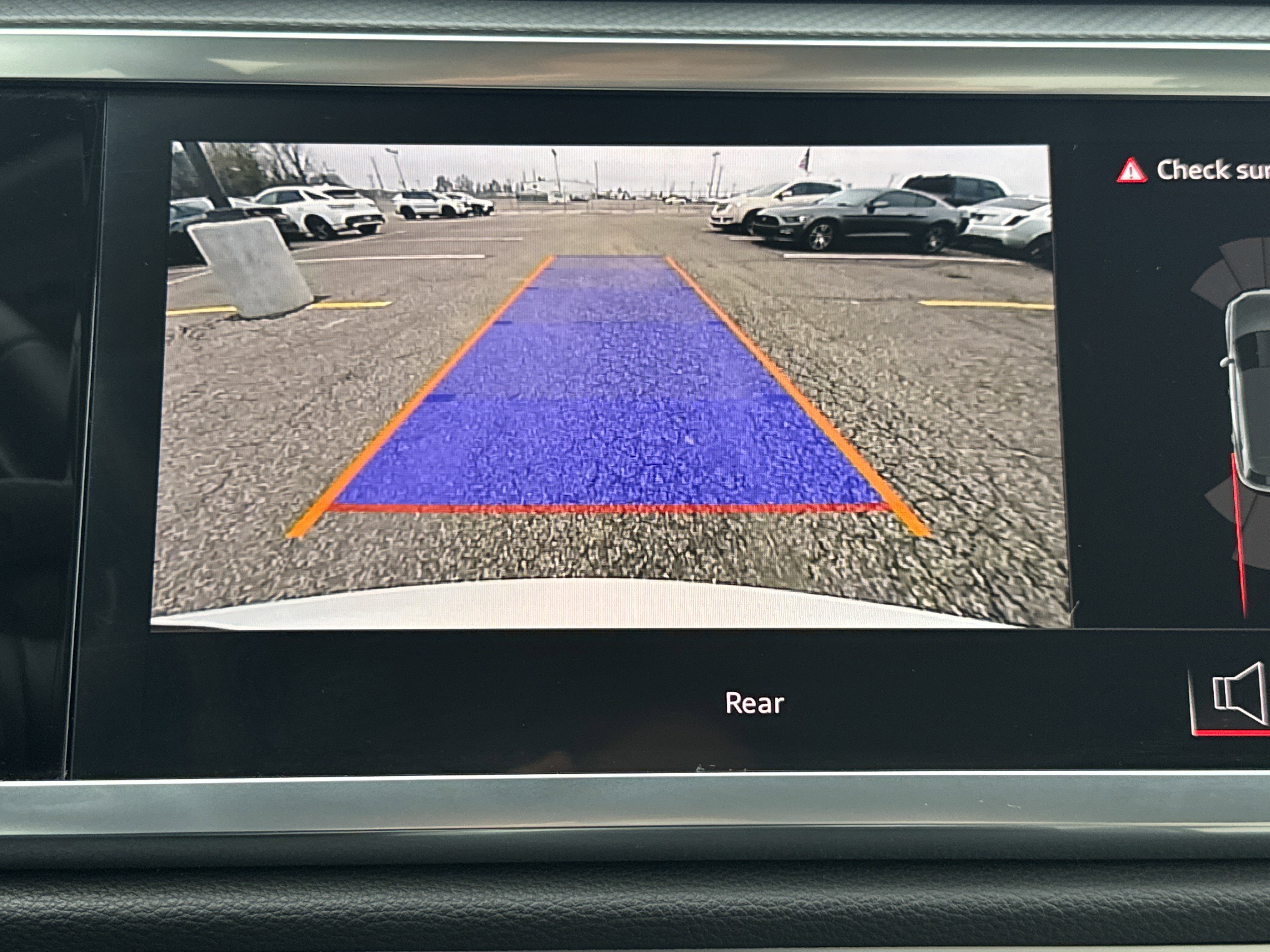 Used 2025 Audi Q3 2.0T Premium w/ Convenience Package image 13