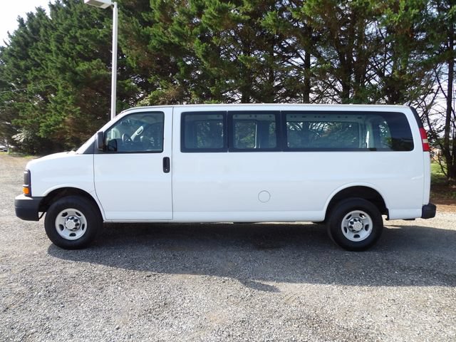 Used 2010 Chevrolet Express 2500 Extended w/ Preferred Equipment Group RWD image 2
