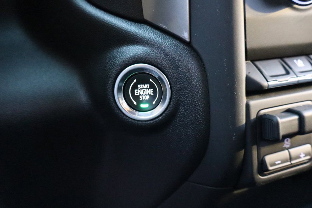 Used 2025 Chevrolet Silverado 2500 Custom w/ Custom Value Package image 10