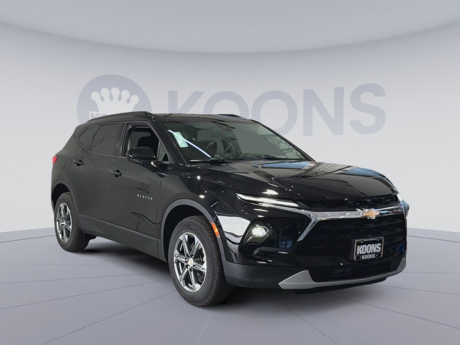 New 2026 Chevrolet Blazer LT image 2