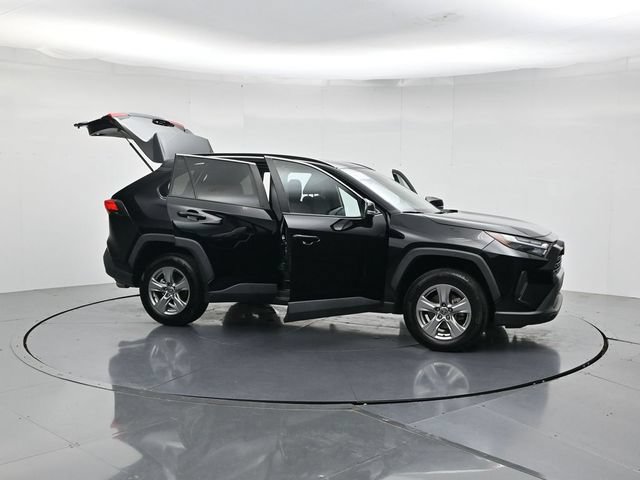Used 2023 Toyota RAV4 XLE AWD/4WD image 52